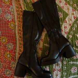Vagabond knee high Brooke boots